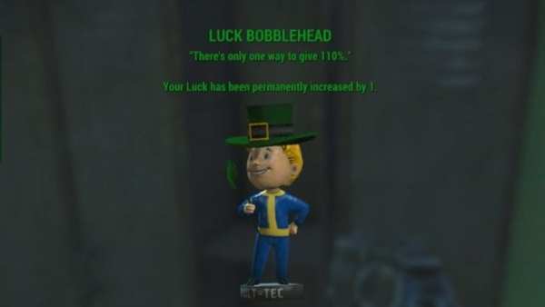 bobbleheadluckstill001-1447289442078_1280w