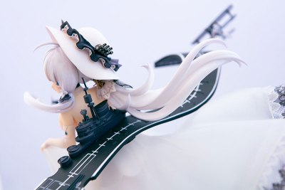 Azur Lane Illustrious Figure