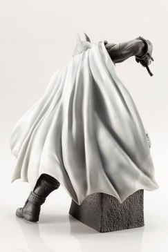 Batman Arkham Figure