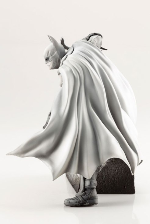 Batman Arkham Figure