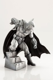 Batman Arkham Figure