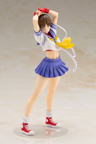 Street Fighter Sakura Figure (2)