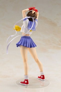 Street Fighter Sakura Figure (4)