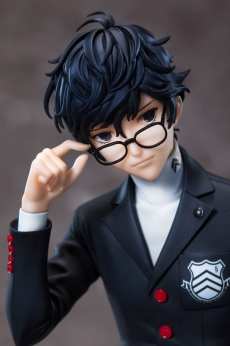 Persona 5 Figure (2)