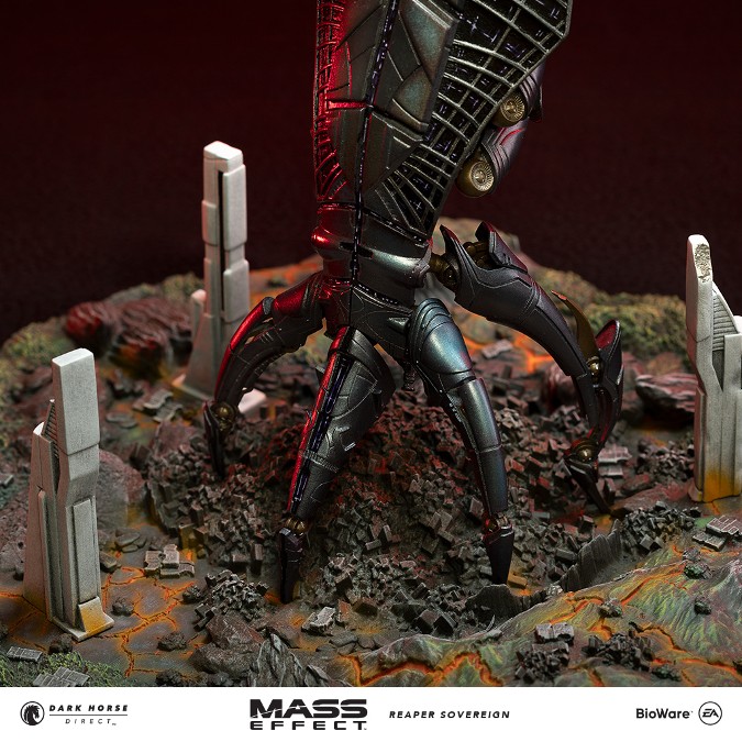 Mass Effect Reaper Sovereign Statue
