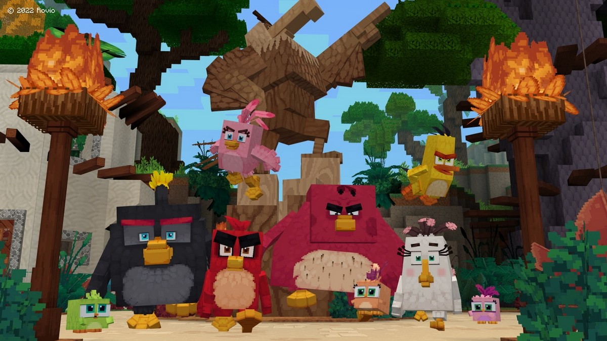 Angry Birds Swoop Into Minecraft With New DLC