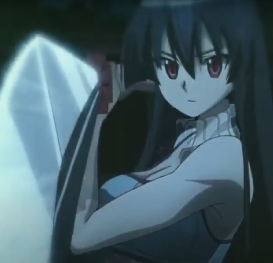 Akame holding a sword towards villain