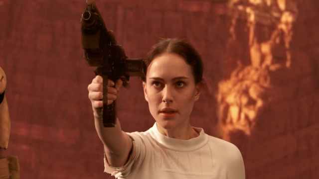 Padme at the Battle of Geonosis.