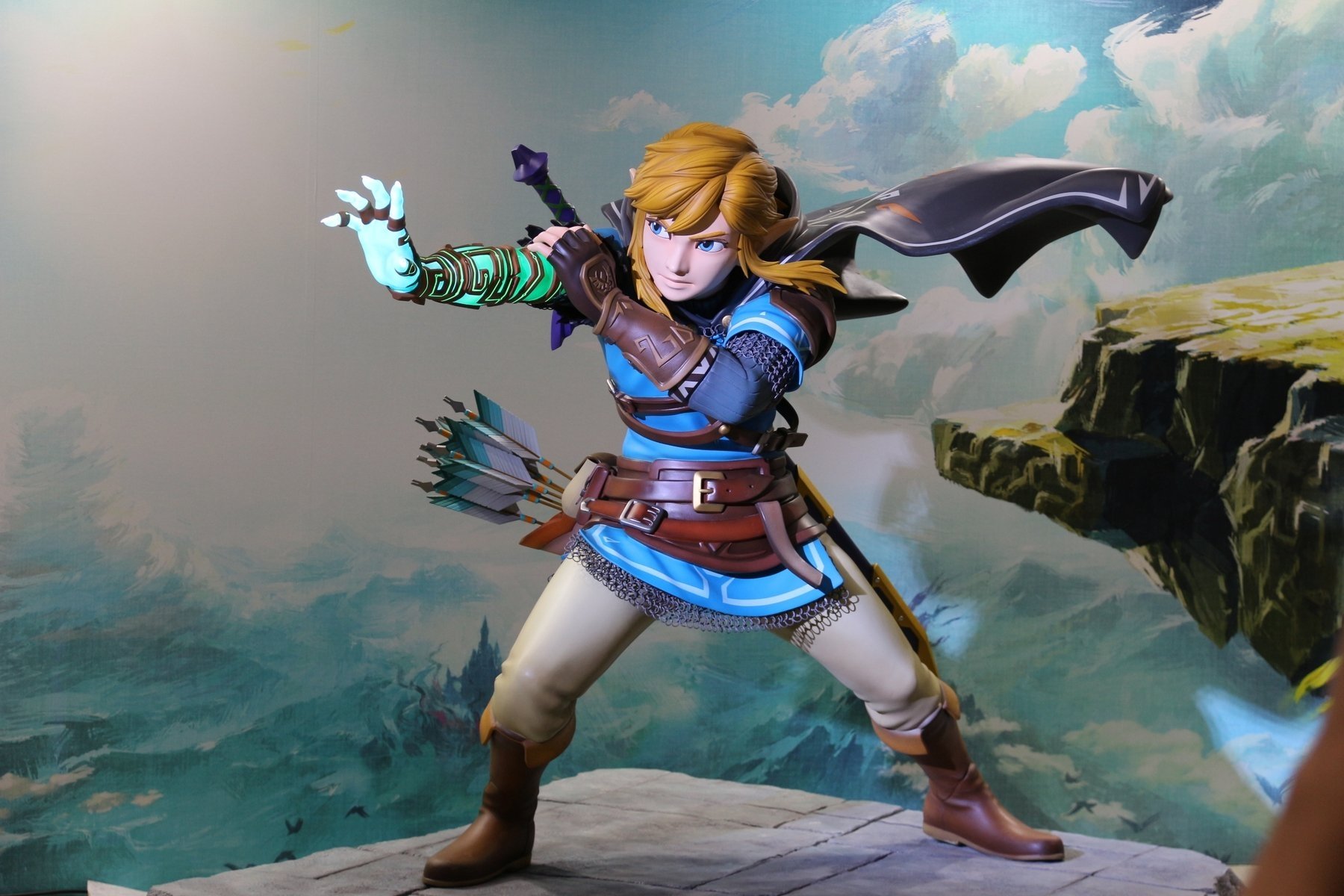 This Life Size Tears Of The Kingdom Link Statue Is Everything We Ever   Link Tears Of The Kingdom Statue Nintendo Live Full 