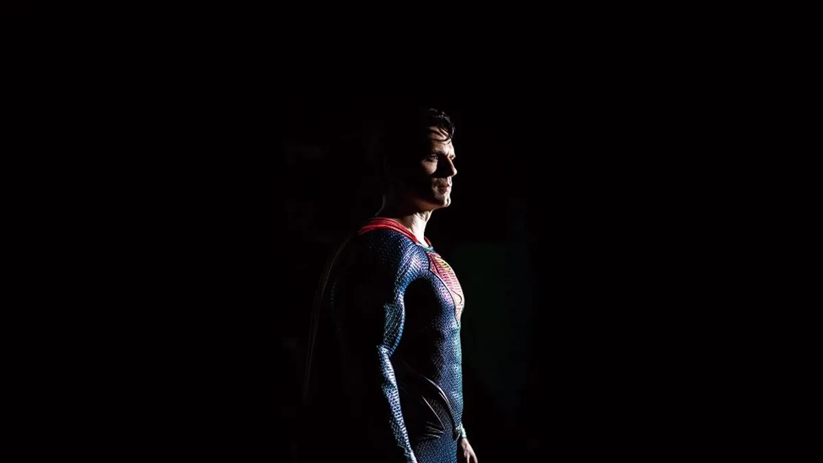 Henry Cavill Confirms Return to Superman