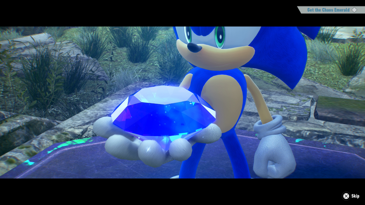 Sonic holds a blue chaos emerald in a Sonic Frontiers cutscene.