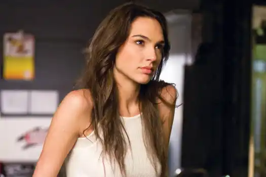 Gal Gadot Reportedly Back Behind the Wheel for Fast X