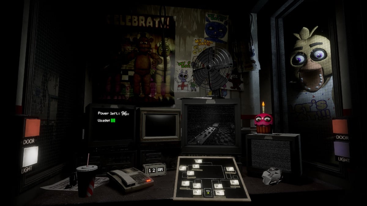 Glitchtrap faces himself and plays FNAF VR Help Wanted! 