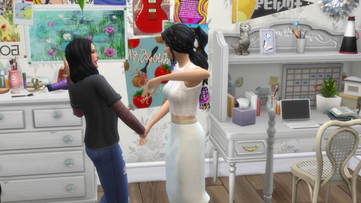 Two Sims smiling and ready to High-5.