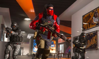 Warzone characters with weapons in Season 4