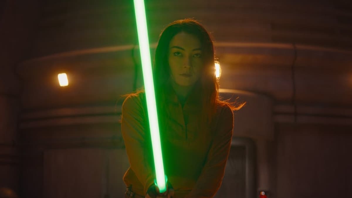 Sabine Wren wielding a green Lightsaber in Star Wars Ahsoka