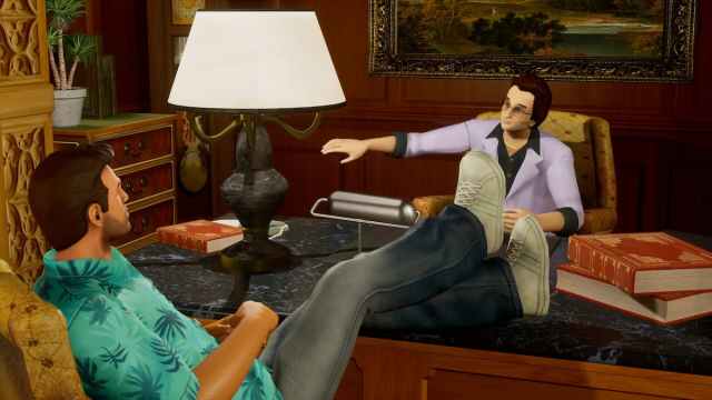 Tommy Vercetti talking with Ken Rosenberg in GTA: Vice City