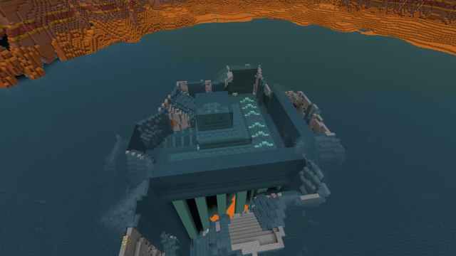 Sea Temple Sinkhole Seed in Minecraft