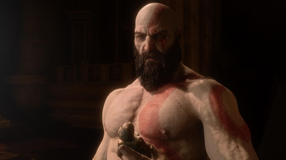Kratos Holding Statue of Pandora While Contemplating Hope During God of war Ragnarok Valhalla Ending