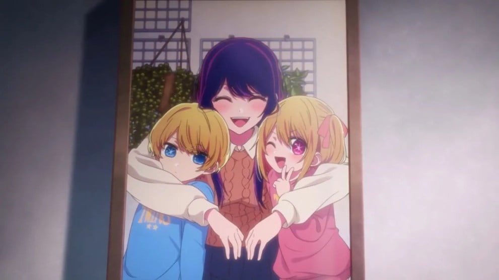 Ai Hugging Ruby and Aqua in Family Photo in Oshi no Ko
