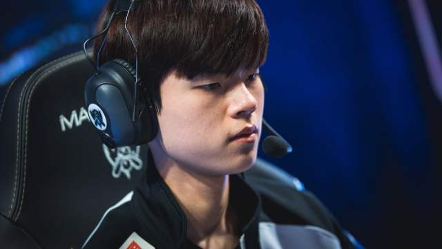 LoL pro Deft at the 2018 League of Legends World Championship