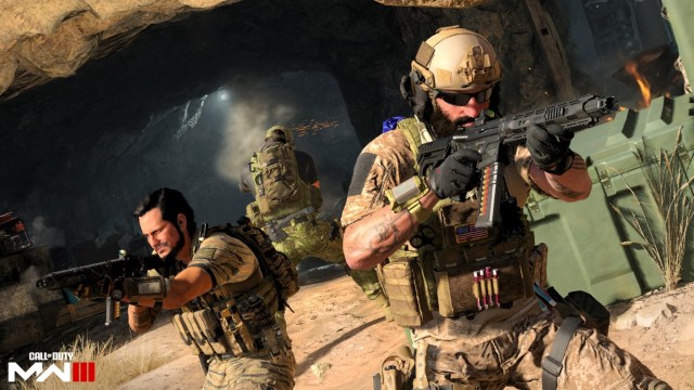 Two soldiers in front of a cave in MW3.