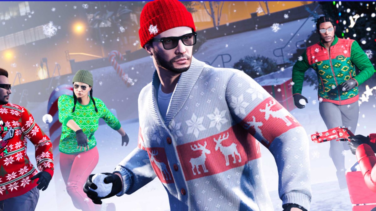 A GTA Online character about to throw a snow ball.
