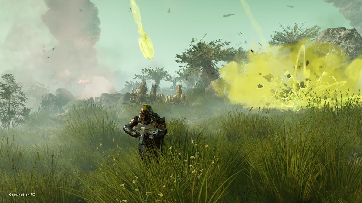 Soldier runs away from the explosion in Helldivers 2.