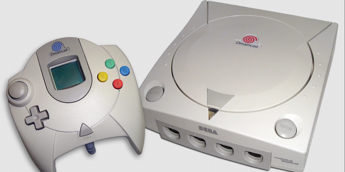 dreamcast console with controller