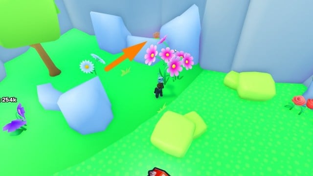 Shiny relic inside the Flower Garden minigame in Pet Sim 99