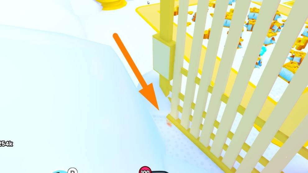 Shiny relic next to a golden gate in Pet Simulator 99