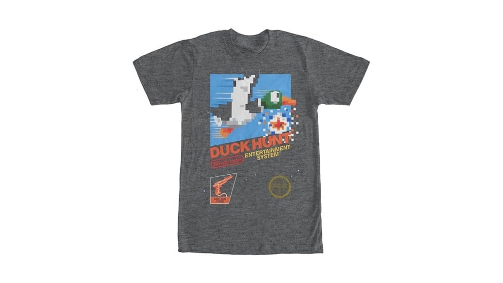 T-shirt Nintendo Duck Hunt gris avec texte de chasse au canard et canard volant