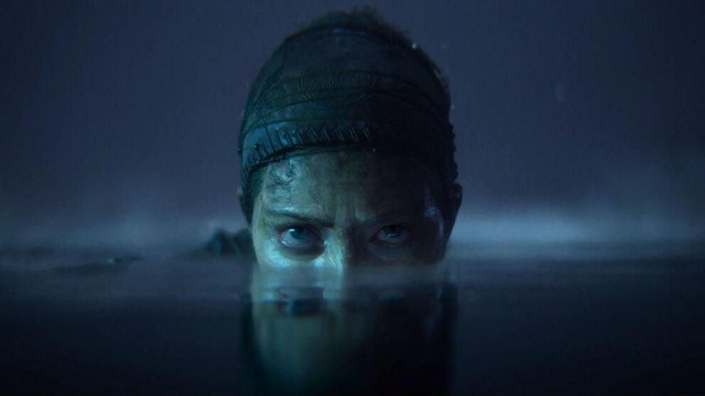 Senua peeking above water in Senua's Saga: Hellblade 2