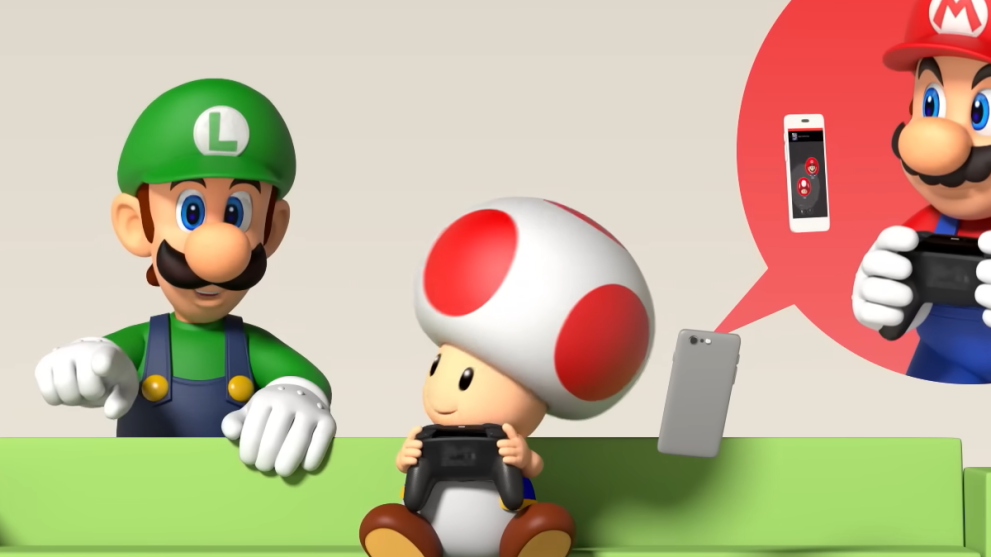 Luigi, Mario and Toad having a conversation while playing Nintendo Switch Online