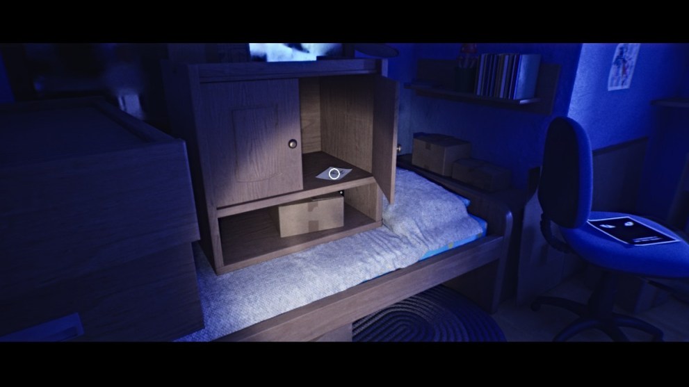 Drawing in blue bedroom in LUTO