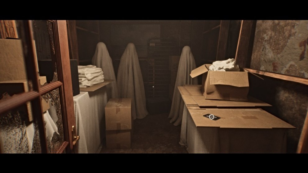 Cloak figure room in LUTO